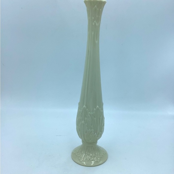 Vintage Lenox Ivory Florentine Bud Vase - Picture 4 of 9